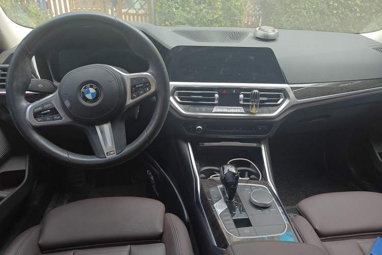 Used BMW 3 Series 2021 Restyled 325Li M Sport Package Center Console