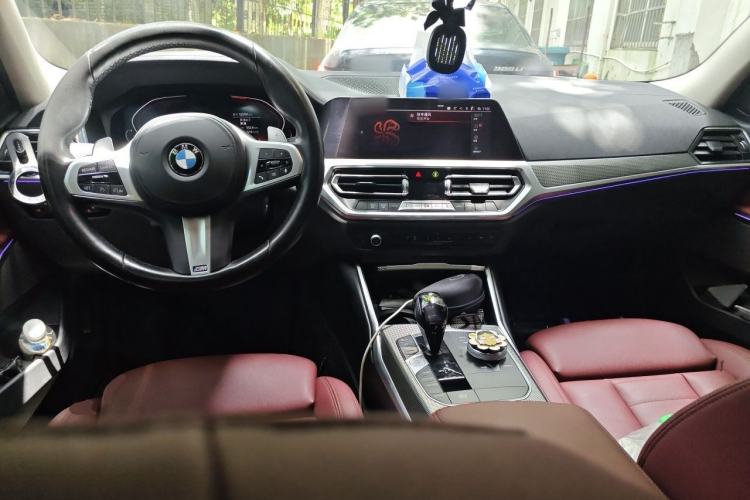 Used BMW 3 Series 2021 325Li M Sport Shadowline Package Center Console