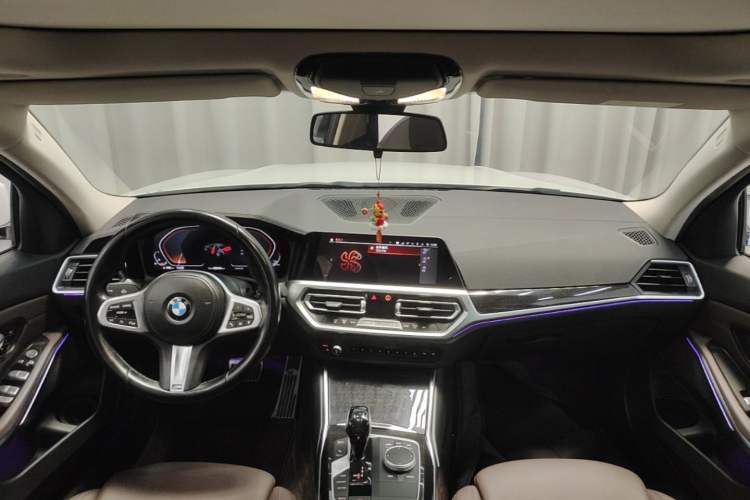 Used BMW 3 Series 2021 Second Facelift 325Li M Sport Package Center Console