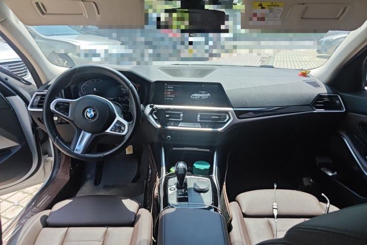 Used BMW 3 Series 2021 320Li M Sport Package Center Console