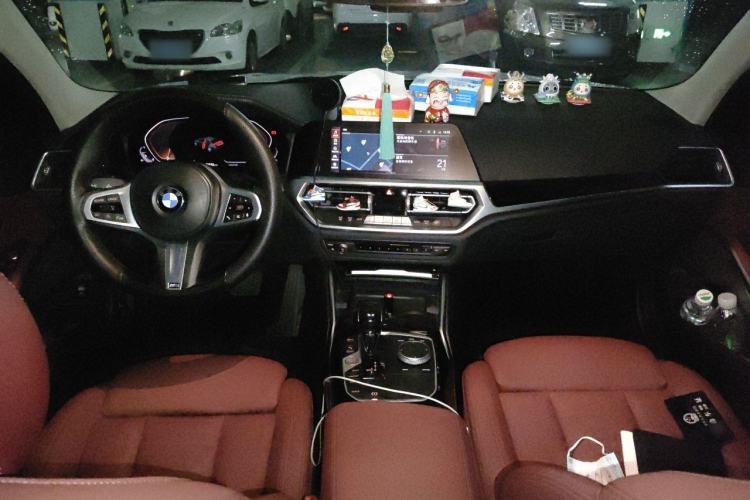 Used BMW 3 Series 2021 Second Facelift 320Li M Sport Package Center Console