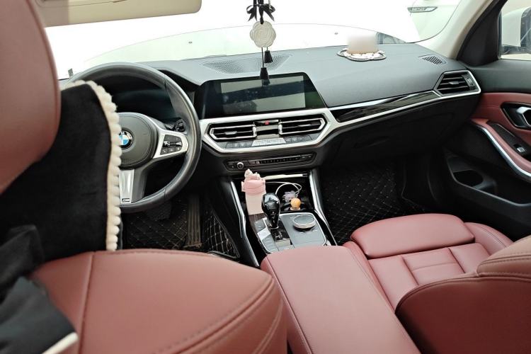 Used BMW 3 Series 2021 320Li M Sport Package Center Console