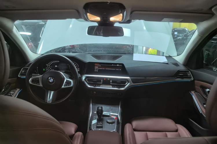 Used BMW 3 Series 2021 Second Facelift 325Li M Sport Package Center Console