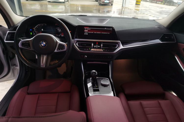 Used BMW 3 Series 2021 Facelifted 320Li M Sport Package Center Console