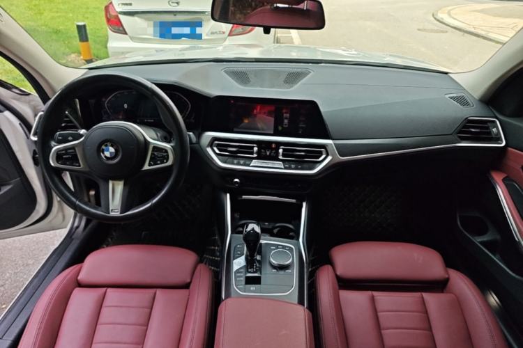 Used BMW 3 Series 2021 325i M Sport Package Center Console