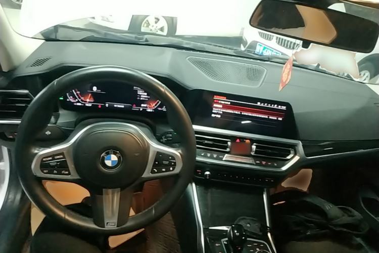 Used BMW 3 Series 2021 325Li M Sport Package Center Console