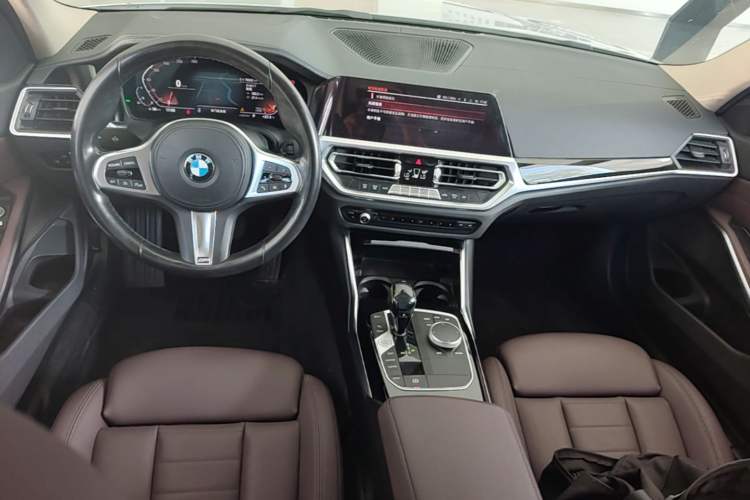 Used BMW 3 Series 2021 Facelifted 320Li M Sport Package Center Console