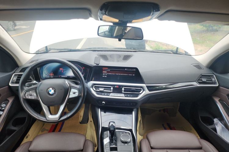 Used BMW 3 Series 2021 Restyled 320i Sport Package Center Console