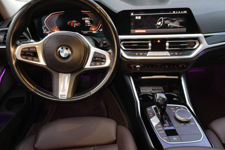 Used BMW 3 Series 2021 Second Facelift 320Li M Sport Package Center Console