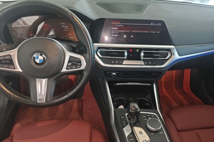 Used BMW 3 Series 2021 Second Facelift 325i M Sport Package Center Console