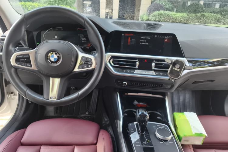 Used BMW 3 Series 2021 Facelifted 320Li M Sport Package Center Console