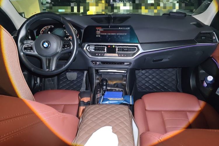 Used BMW 3 Series 2021 Second Facelift 325i M Sport Package Center Console