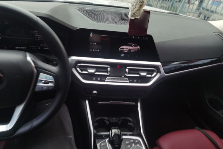 Used BMW 3 Series 2021 Restyled 320i Sport Package Center Console