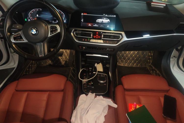 Used BMW 3 Series 2021 Second Facelift 320Li M Sport Package Center Console