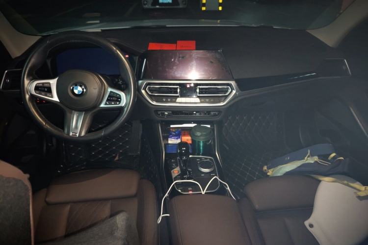 Used BMW 3 Series 2021 Second Facelift 320Li M Sport Package Center Console