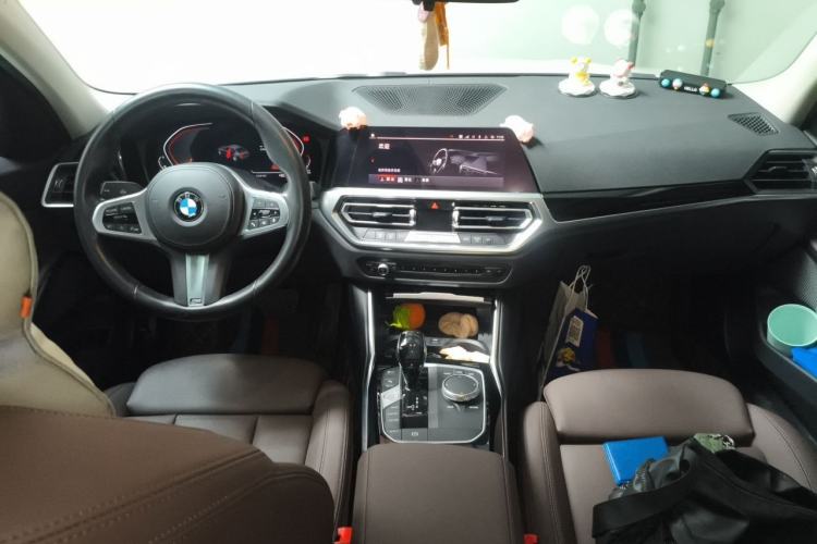 Used BMW 3 Series 2021 Facelifted 320Li M Sport Package Center Console