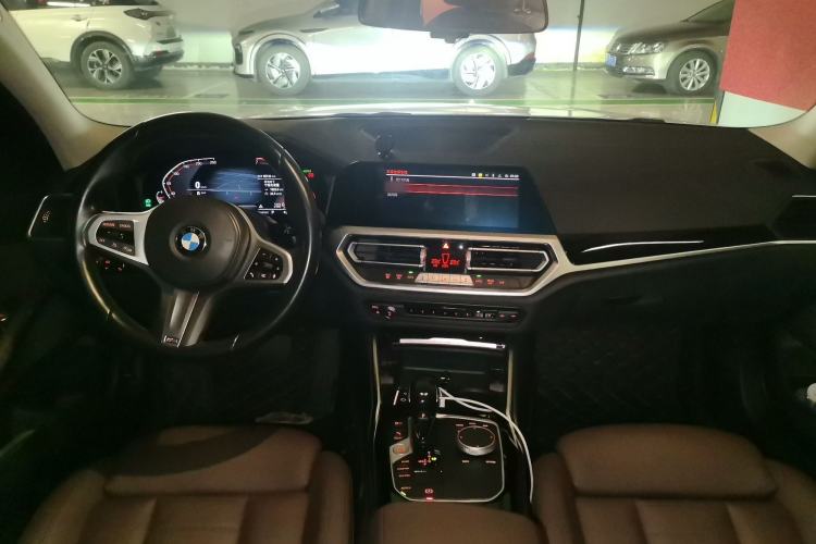Used BMW 3 Series 2021 Facelifted 320Li M Sport Package Center Console