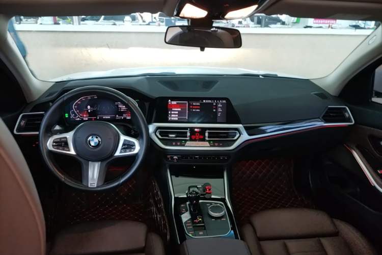 Used BMW 3 Series 2021 320Li M Sport Package Center Console