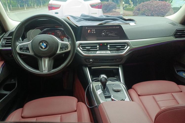 Used BMW 3 Series 2021 Second Facelift 325i M Sport Night Edition Package Center Console