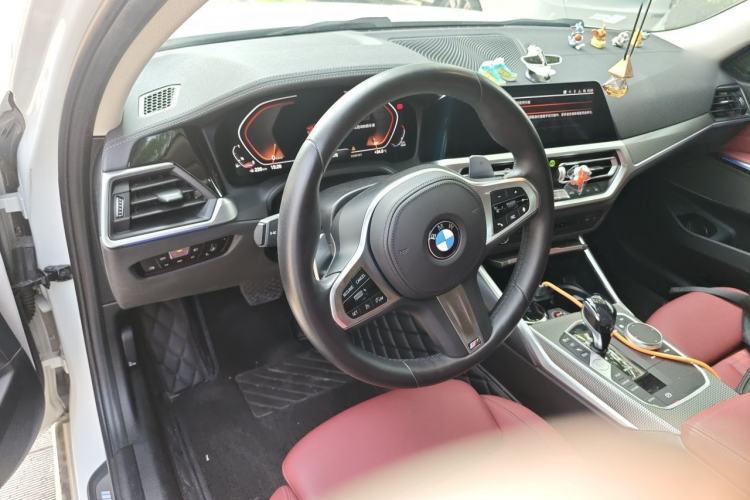 Used BMW 3 Series 2021 325Li M Sport Shadowline Package Center Console