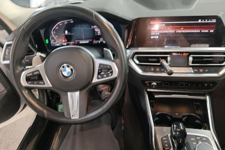 Used BMW 3 Series 2021 Restyled 325i M Sport Night Edition Package Center Console