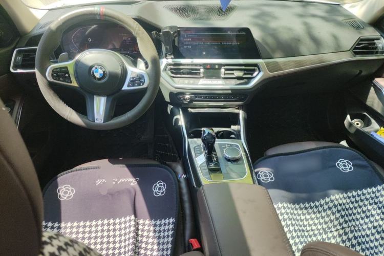 Used BMW 3 Series 2021 330Li xDrive M Sport Night Edition Center Console