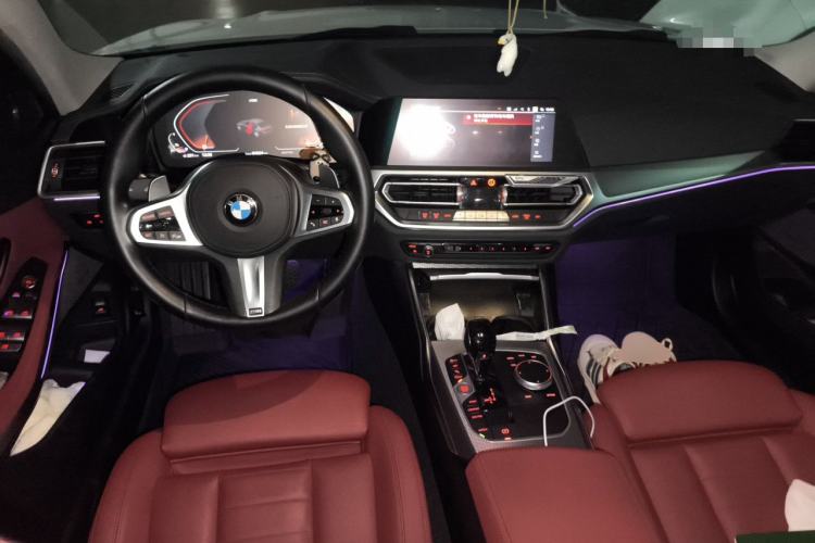 Used BMW 3 Series 2021 Restyled 325i M Sport Night Edition Package Center Console
