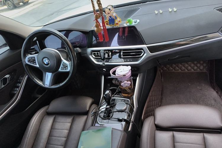 Used BMW 3 Series 2021 325Li M Sport Package Center Console