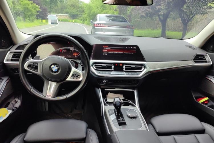 Used BMW 3 Series 2021 325Li M Sport Shadowline Package Center Console