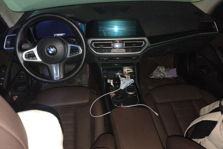 Used BMW 3 Series 2021 Facelifted 320Li M Sport Package Center Console