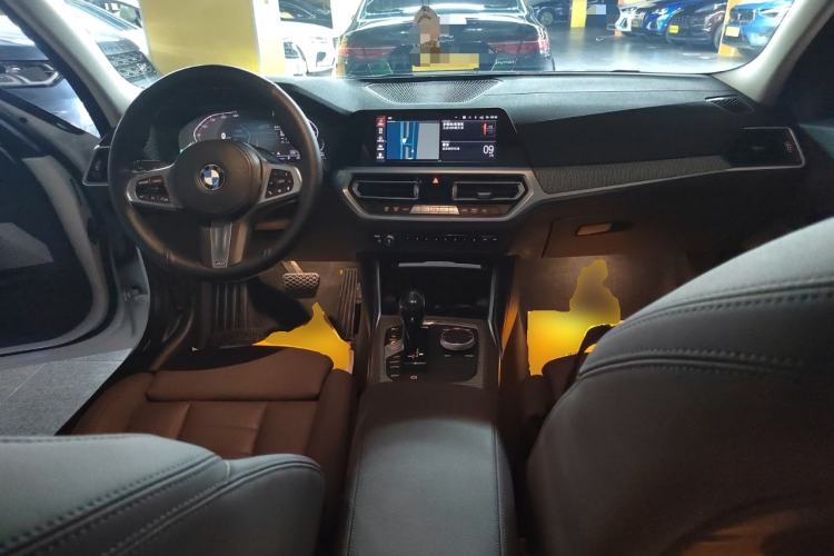 Used BMW 3 Series 2021 320Li M Sport Package Center Console