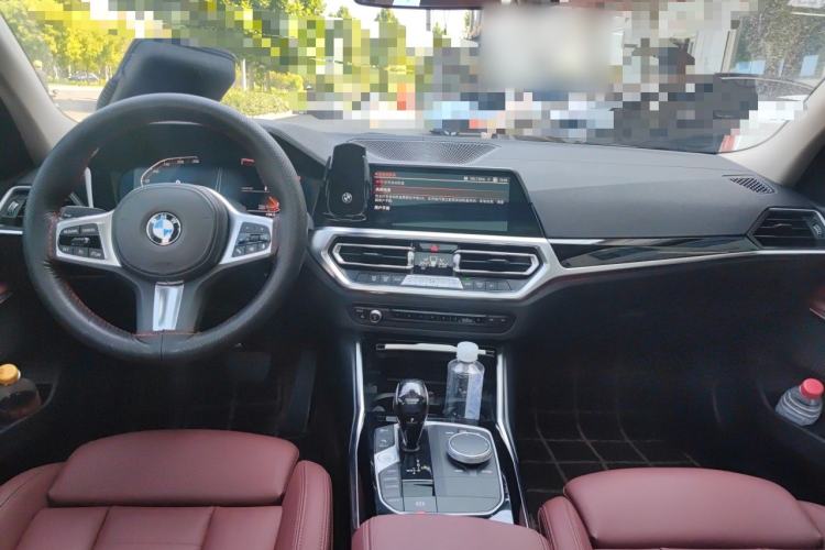 Used BMW 3 Series 2021 Facelifted 320Li M Sport Package Center Console