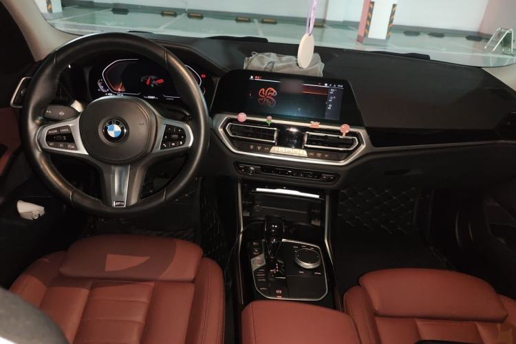 Used BMW 3 Series 2021 320Li M Sport Package Center Console