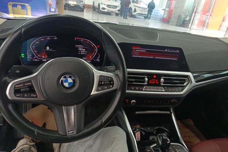 Used BMW 3 Series 2021 Facelifted 320Li M Sport Package Center Console