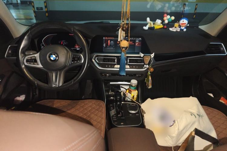 Used BMW 3 Series 2021 320Li M Sport Package Center Console