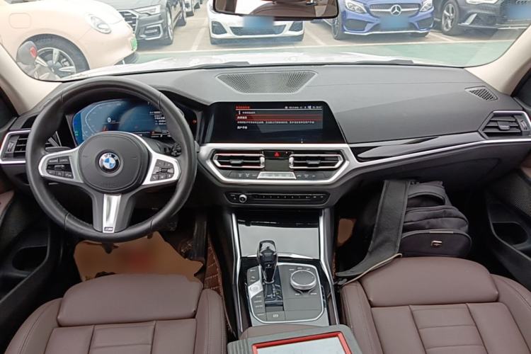 Used BMW 3 Series 2021 Facelifted 320Li M Sport Package Center Console