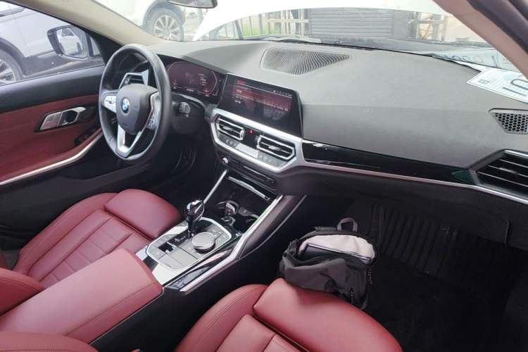 Used BMW 3 Series 2021 Restyled 320i Sport Package Center Console