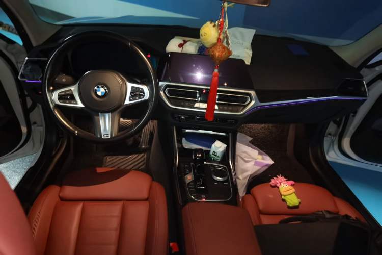 Used BMW 3 Series 2021 Second Facelift 325Li M Sport Package Center Console