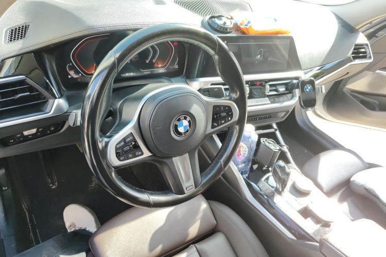 Used BMW 3 Series 2021 Facelifted 320Li M Sport Package Center Console