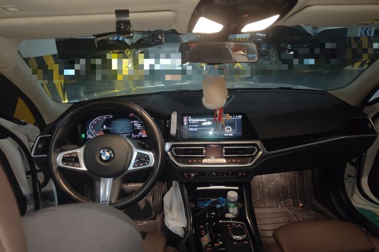 Used BMW 3 Series 2021 Facelifted 320Li M Sport Package Center Console