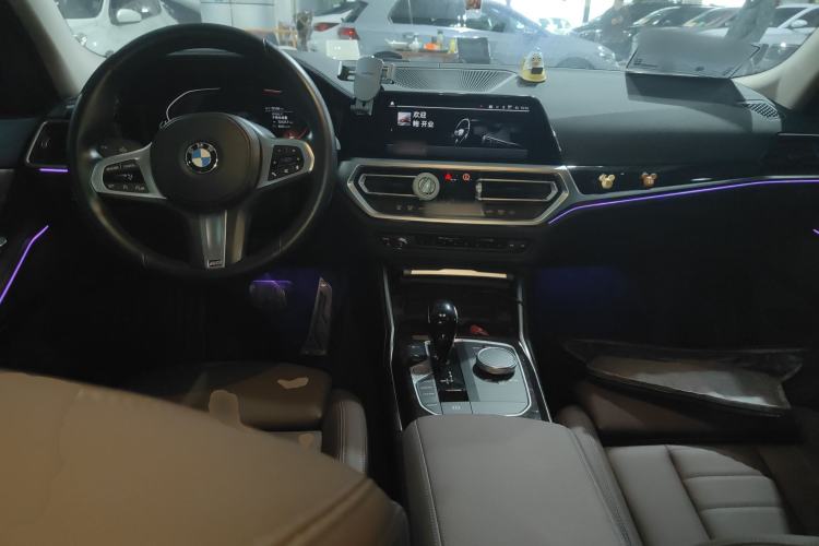 Used BMW 3 Series 2021 Second Facelift 325Li M Sport Package Center Console
