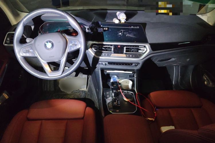 Used BMW 3 Series 2021 320i Sport Package Center Console