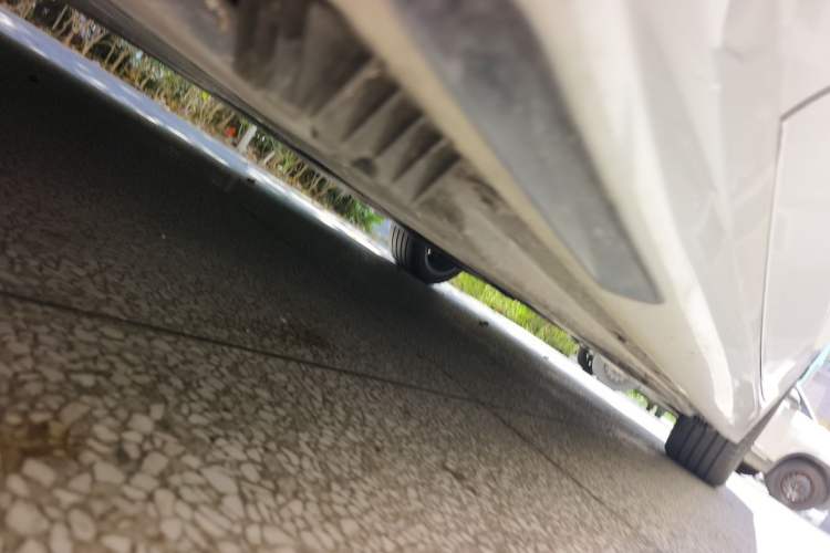 Used BMW 3 Series 2021 325Li M Sport Package Chassis Front Left