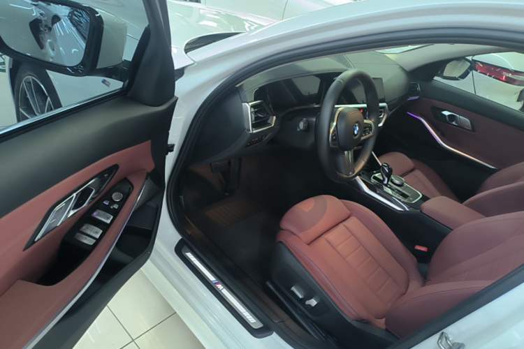 Used BMW 3 Series 2021 Second Facelift 325Li M Sport Package Driver Seat