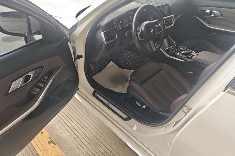Used BMW 3 Series 2021 Second Facelift 325Li M Sport Package Driver Seat