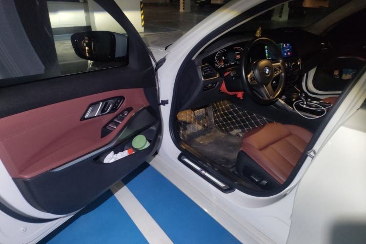 Used BMW 3 Series 2021 Facelifted 320Li M Sport Package Driver Seat