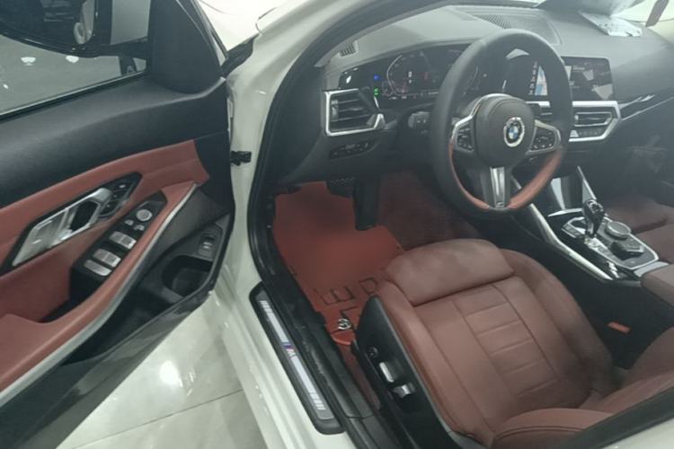 Used BMW 3 Series 2021 320Li M Sport Package Driver Seat