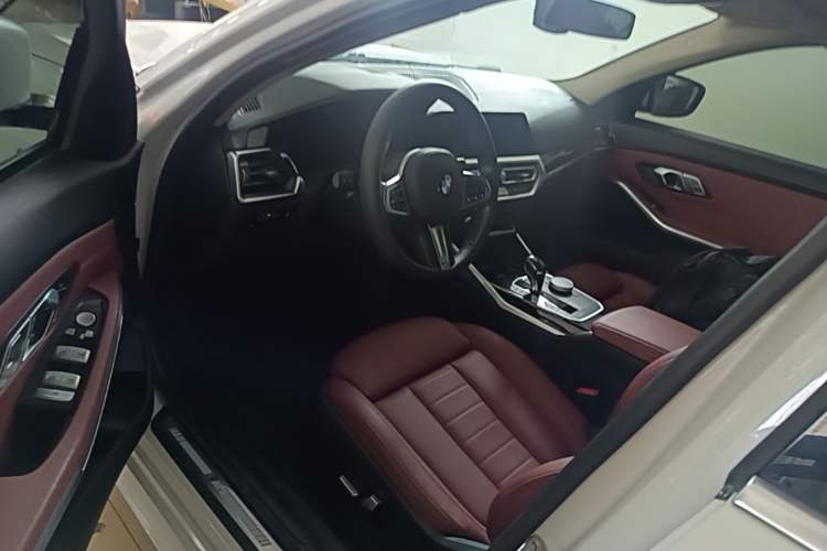 Used BMW 3 Series 2021 Facelifted 320Li M Sport Package Driver Seat