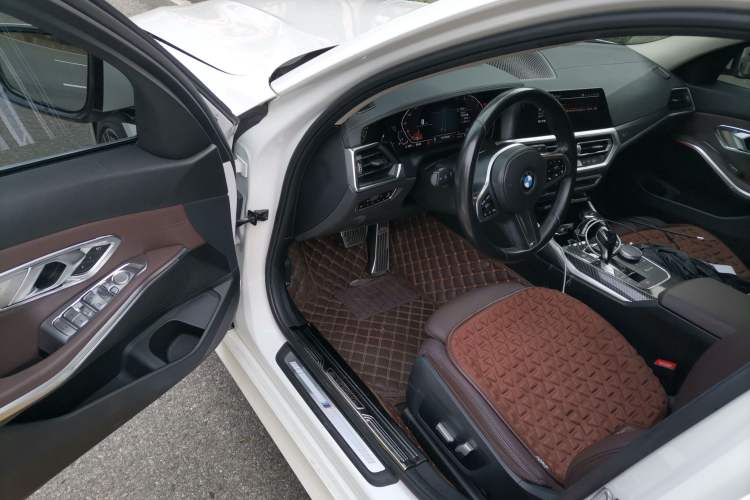 Used BMW 3 Series 2021 Restyled 325i M Sport Package Driver Seat