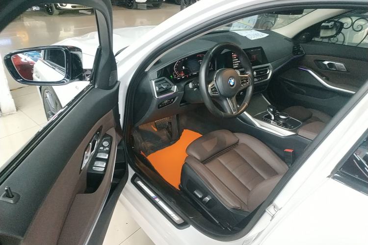 Used BMW 3 Series 2021 Restyled 325i M Sport Night Edition Package Driver Seat